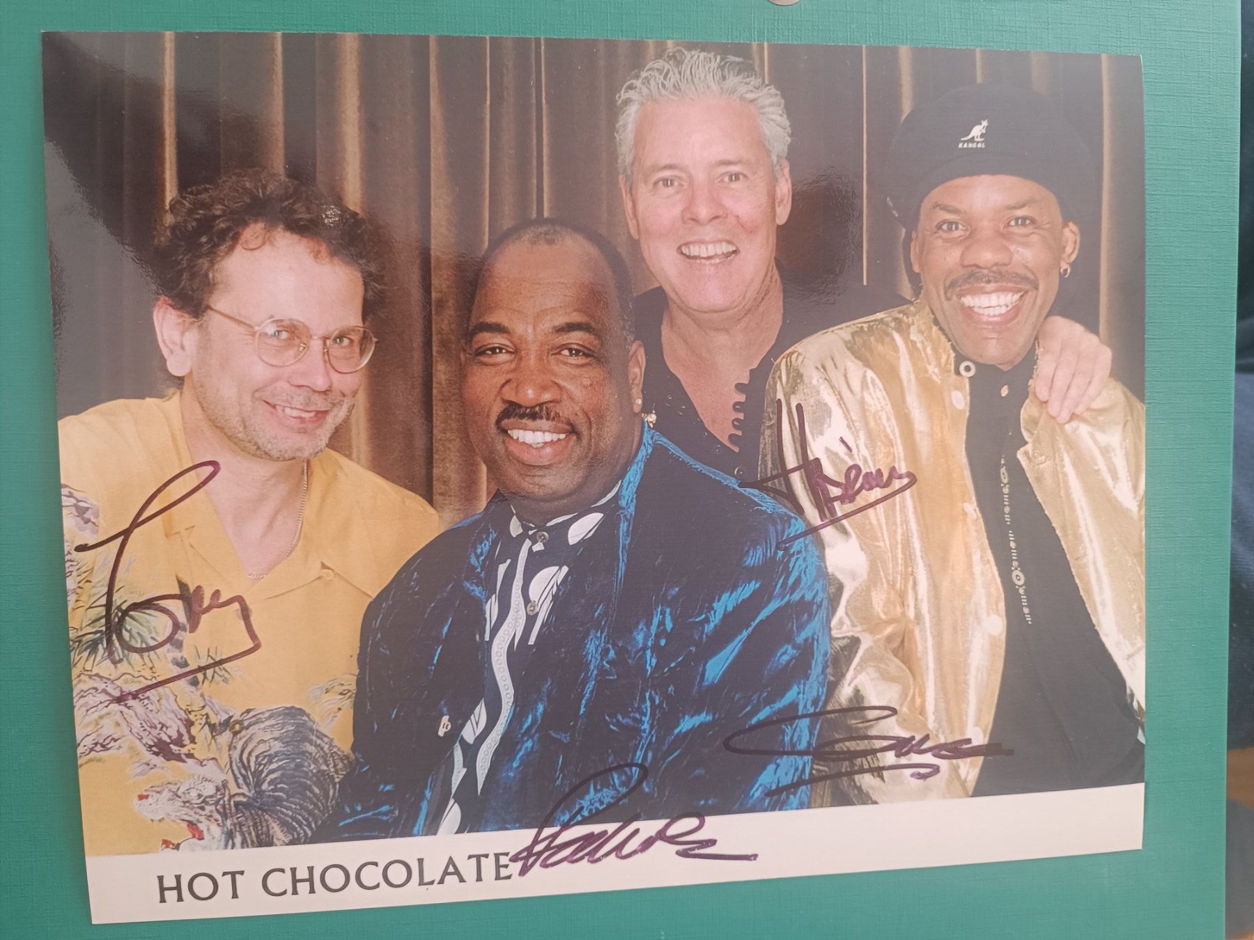 Autogramme: Hot Chocolate - handsigniert - 20x25 – Gebraucht aus Menziken von Artographs