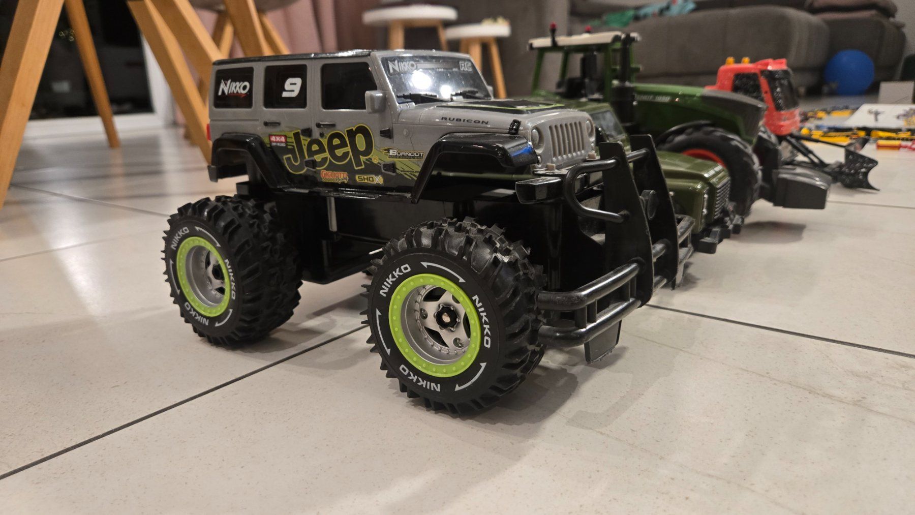 Spielzeuge: Spielzeugauto 5 Modelle – Gebraucht aus Hallwil von En.Pu. 1