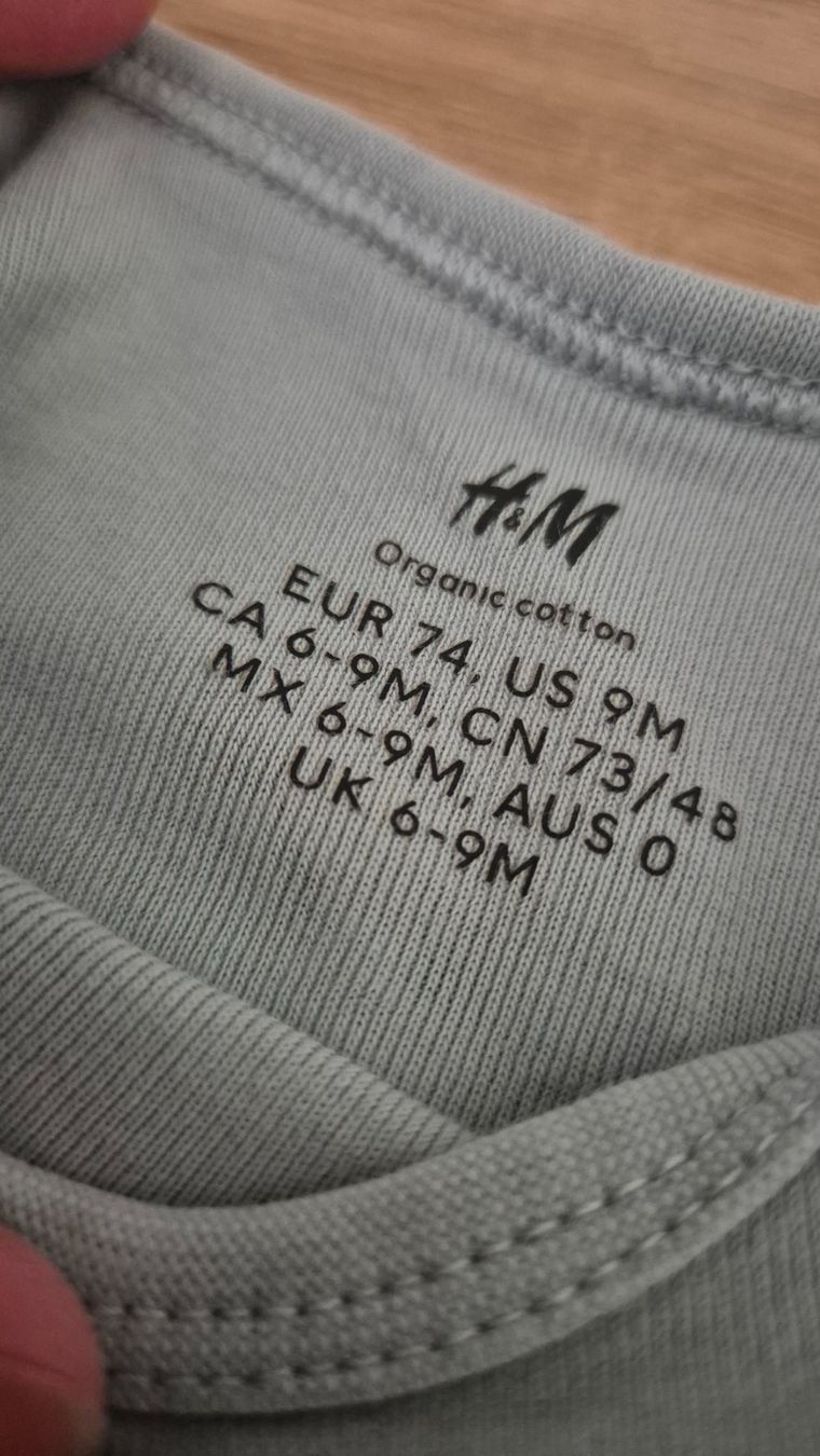 H&M Kleiderpakete & -sets: Set Body & Hose, Gr. 74 – Gebraucht aus Ettenhausen TG von Melanie_K. 1