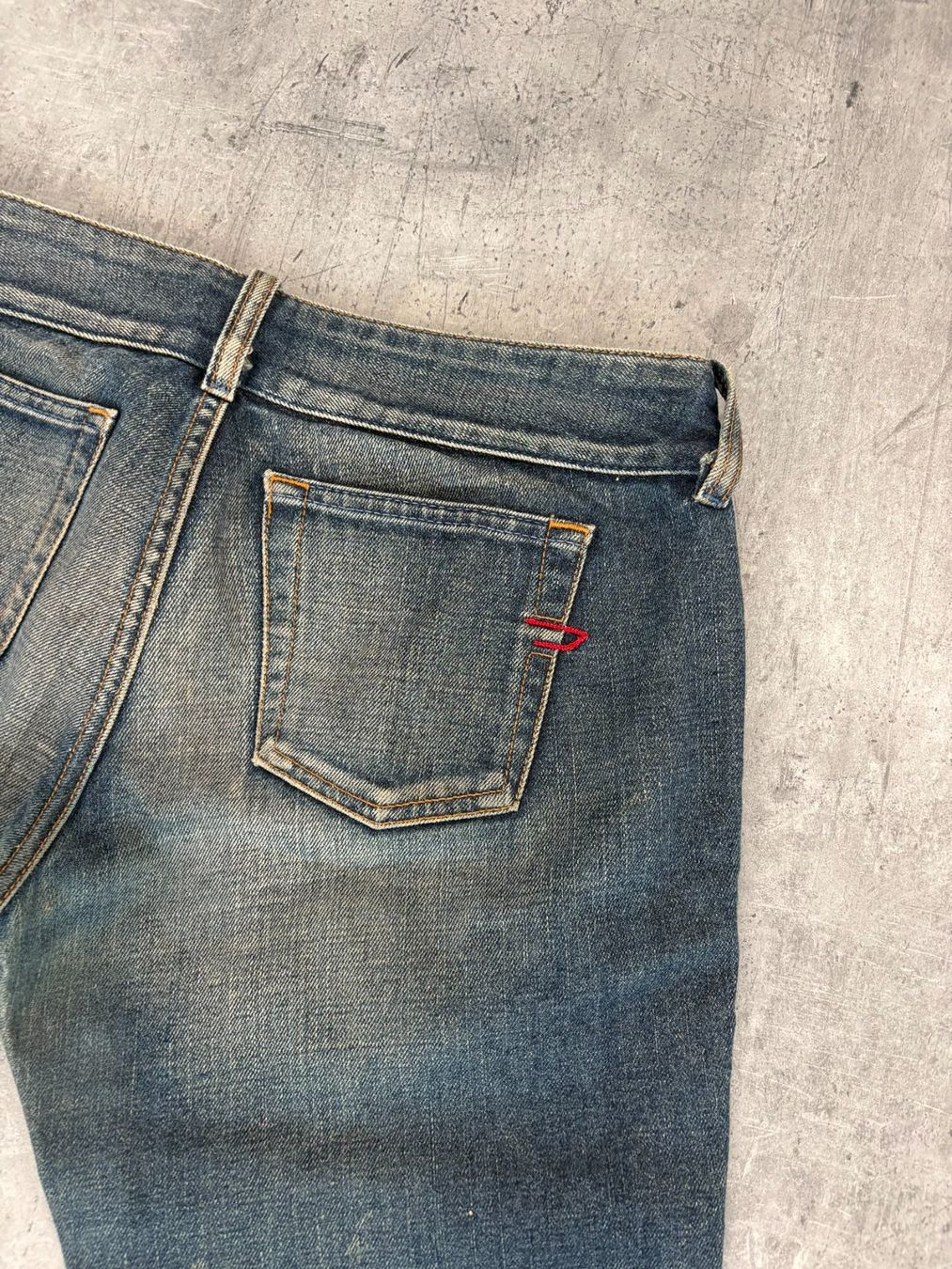 Diesel Jeans: Vintage Diesel Bootcut Flared Jeans (M) – Nuovo (secondo la descrizione) da Werdenberg venduto da hase.vintage 5