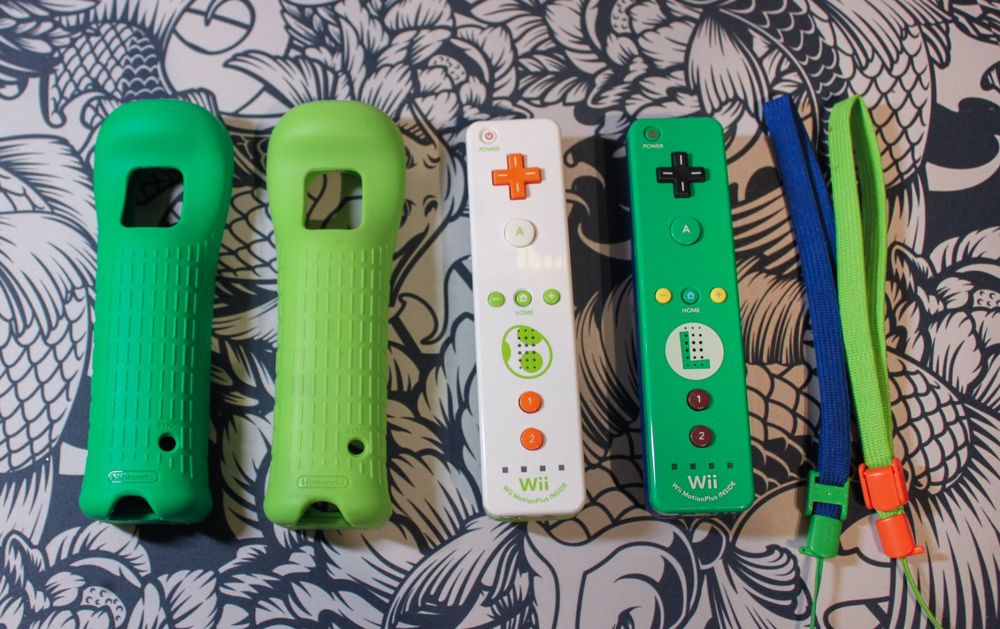2x Wii Original Nintendo Wii Remote Plus Controller Luigi Kaufen