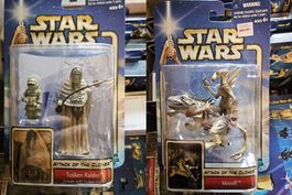 STAR WARS ATTACK CLONES TUSKEN RAIDER + MASSIFF HASBRO 2002