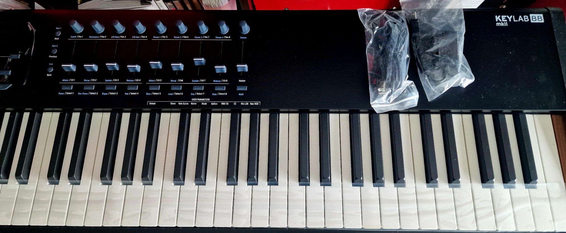 Strumenti musicali: Arturia Keylab 88 MK 2 – Nuovo (secondo la descrizione) da Winterthur venduto da aknaus