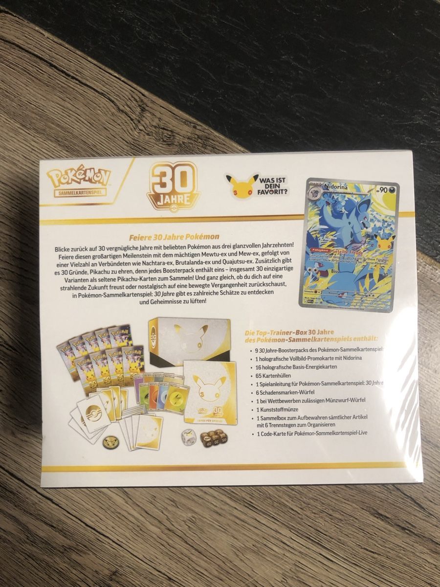 Pokémon Carte collezionabili: Pokémon 30 Jahre Trainer Box – Nuovo e nell'imballaggio originale da Menziken venduto da Valentino79 2