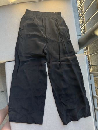 Sehr leichte luftige Stoffhose Gr. 36 Schwarz