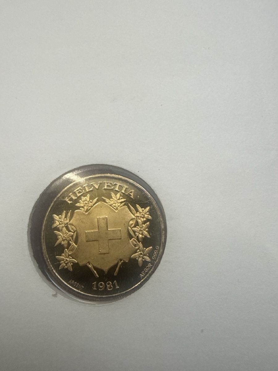 Tutti i francobolli: Rte timbre médaille plaquée or – Usato da chalais venduto da Lamarie88 2