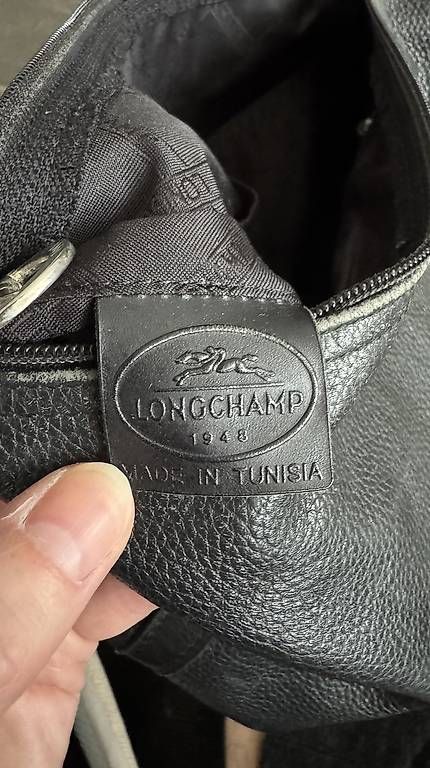 Longchamp Borse da donna: Longchamp Ledertasche, schwarz, kompakt – Usato da Aeugst am Albis venduto da sharnischberg 4