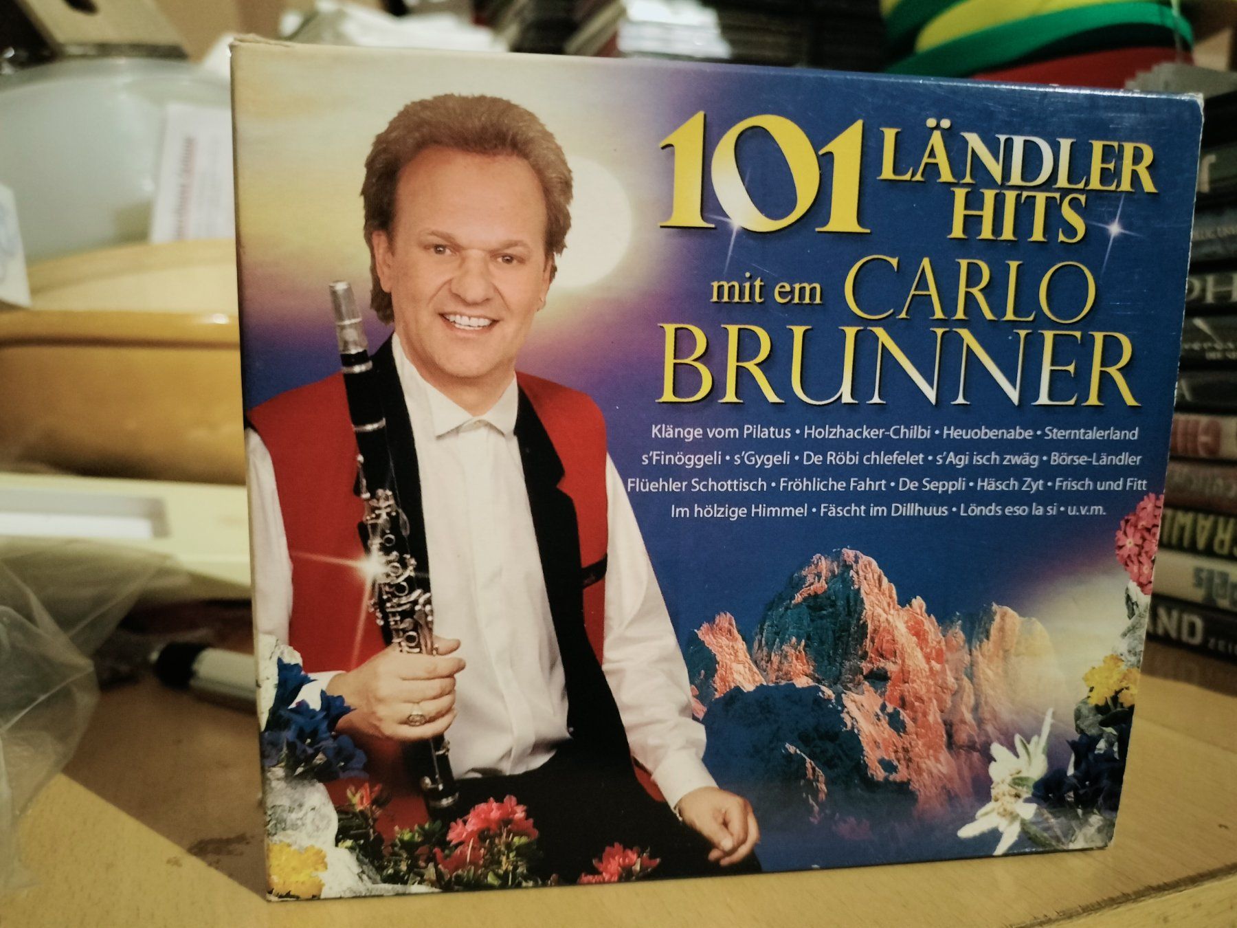 CD: CD 101 Ländlerhits – Usato da Heimberg venduto da Rockenrol