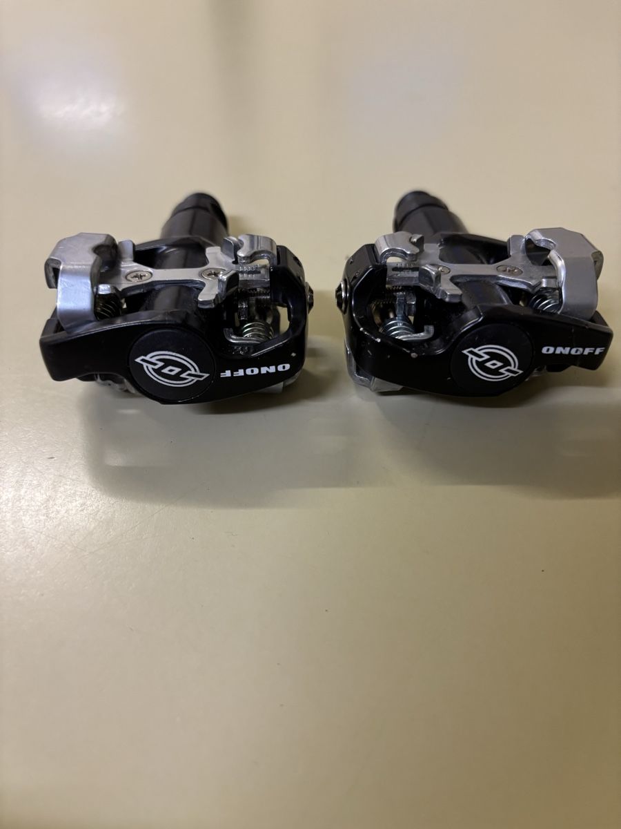 Ersatzteile: Used OnOff Mountain Bike Pedals – Gebraucht aus Morges von Brunocunha05