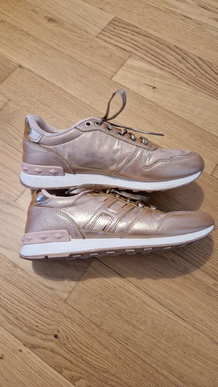 Scarpe da donna: Schuhe sneakers 37 – Usato da Zug venduto da opo_cy5d 1