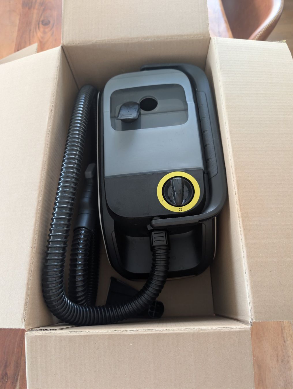 Kärcher Aspirapolveri & Accessori: Kärcher SE 3 18 Compact mit Akku – Usato da Uitikon Waldegg venduto da tob_7bhx 5