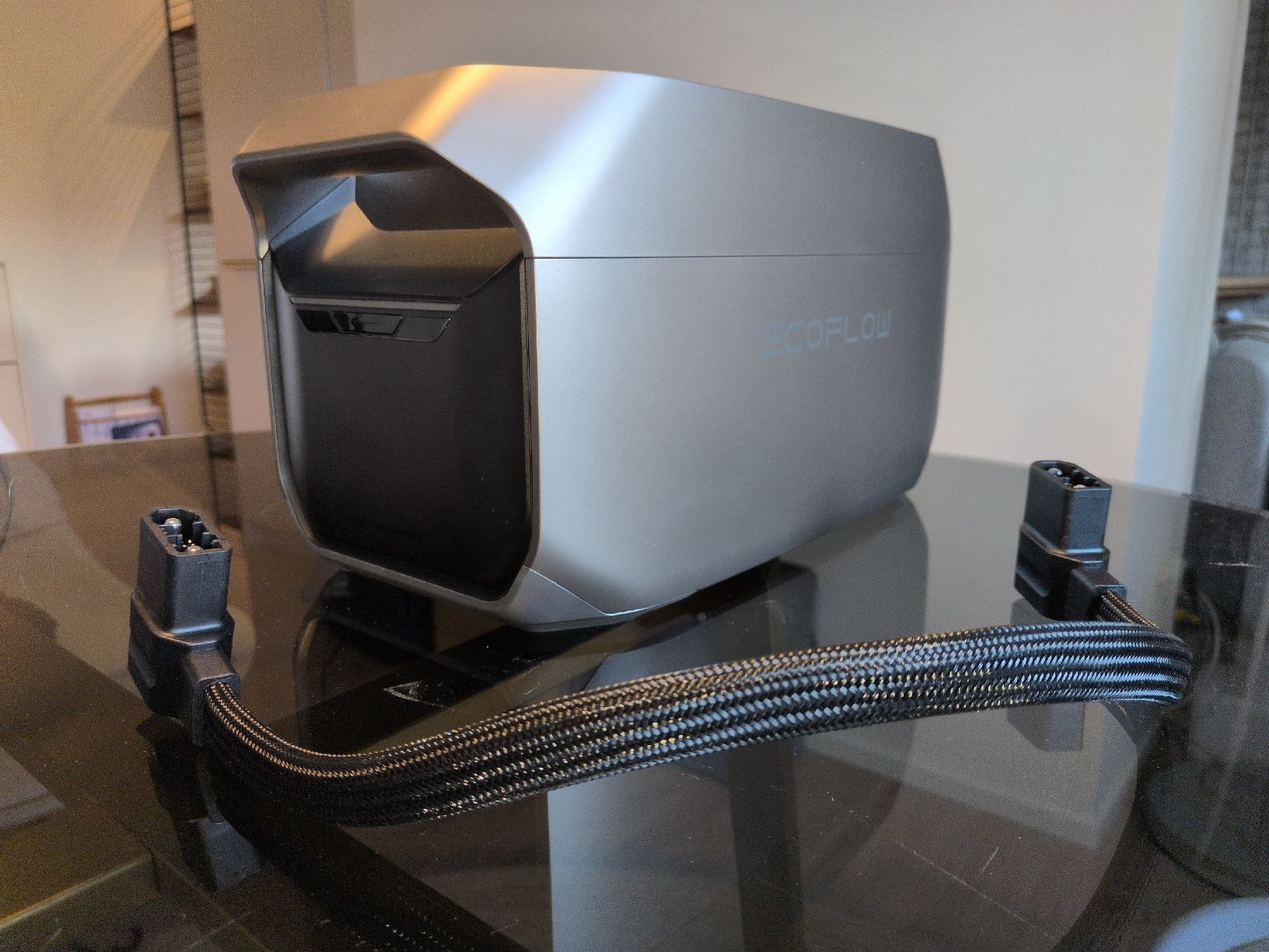 Ecoflow Panneaux solaires: EcoFlow Delta 3 Batterie 1024 Wh fast NEU – Neuf (Voir description) à Zürich par steffenh