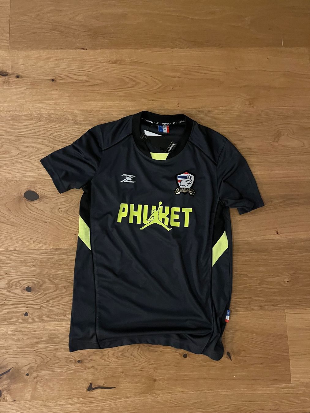 Leibchen & Hosen: Phuket Jordan Thailand Trikot – Neu (gemäss Beschreibung) aus Bern von dav_5gfh