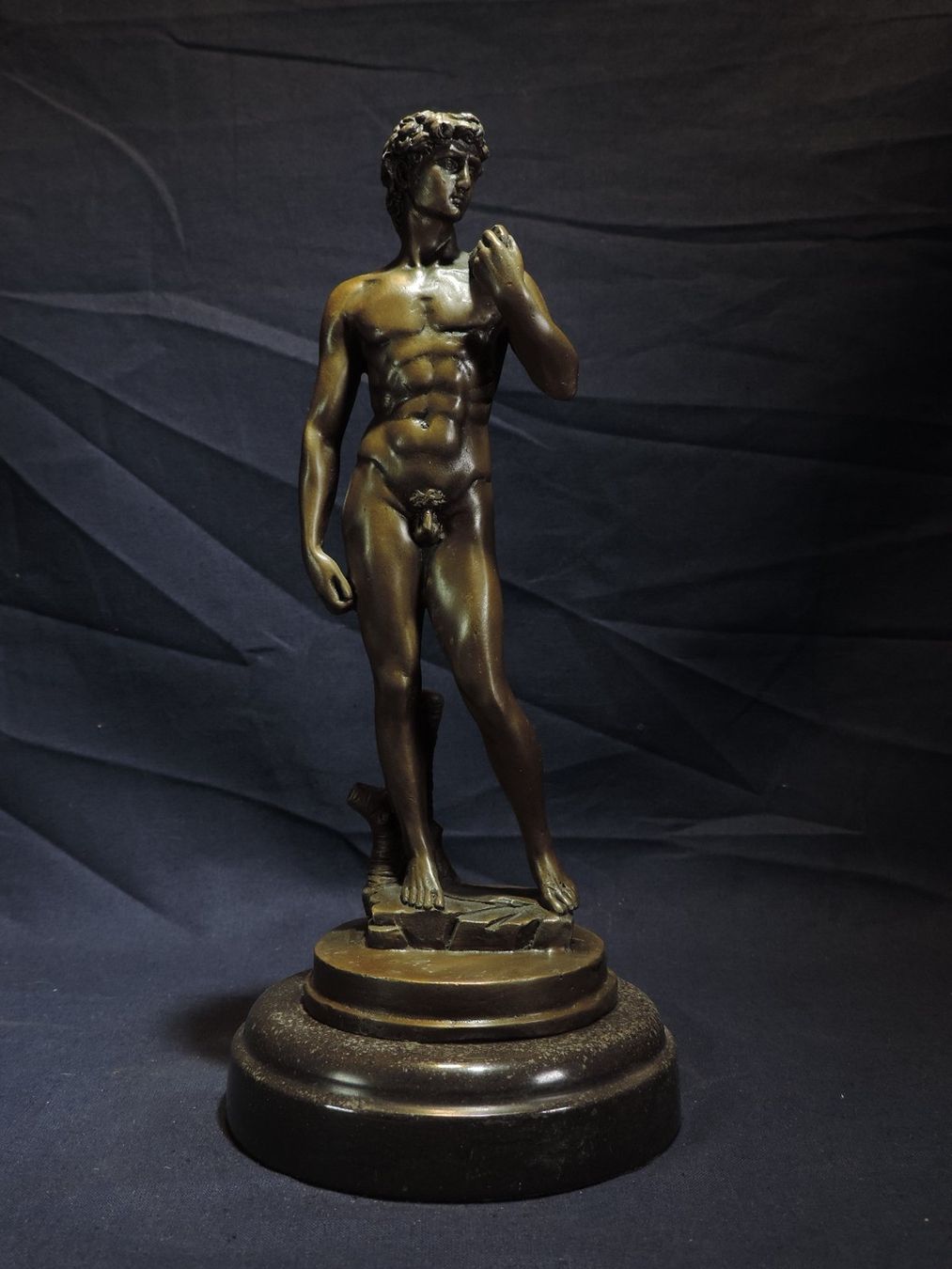 Sculture & Statue: Bronzefigur David von Michelangelo – Usato da Duggingen venduto da roterbambus