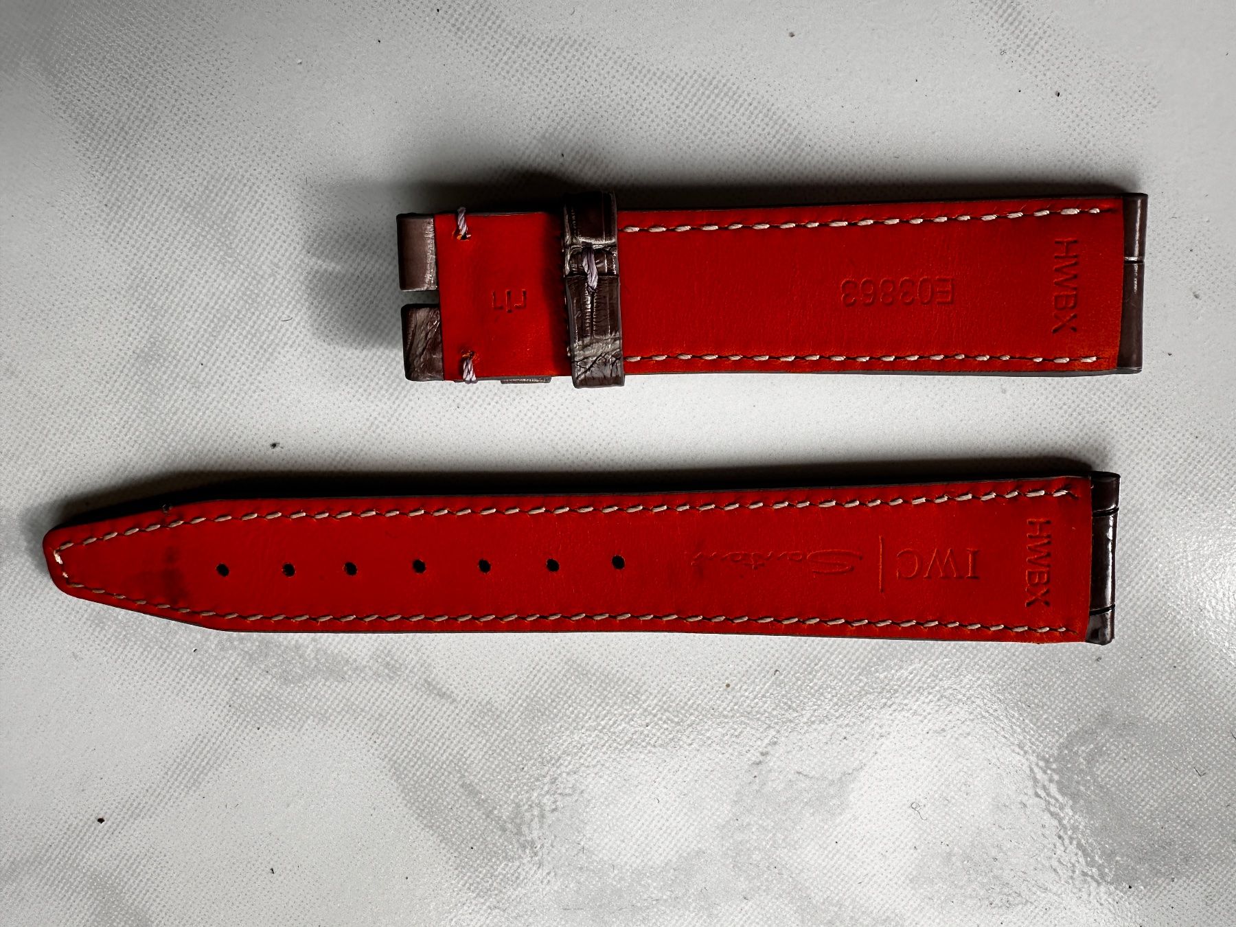 IWC Armbänder & -reifen: IWC Krokodilleder Armband – Gebraucht aus Neunkirch von internet-shop 4