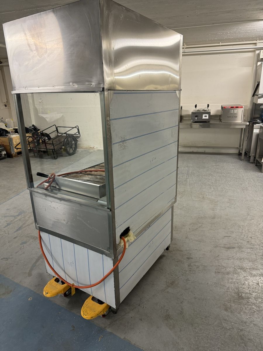 Griglie: Gass grill mit Gestel – Usato da Rupperswil venduto da Gero83 5