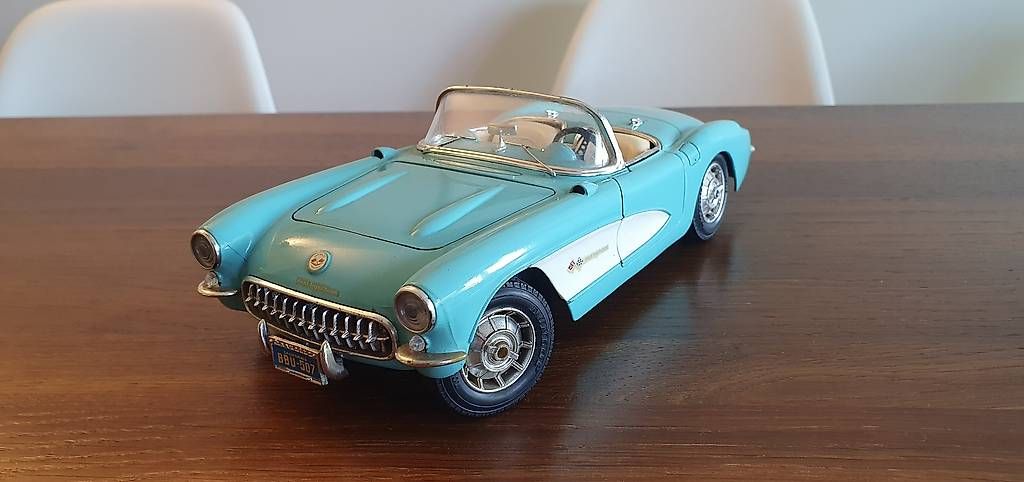 Modellini d'auto: Chevrolet Corvette (1957) – Usato da Zürich venduto da zuHause75