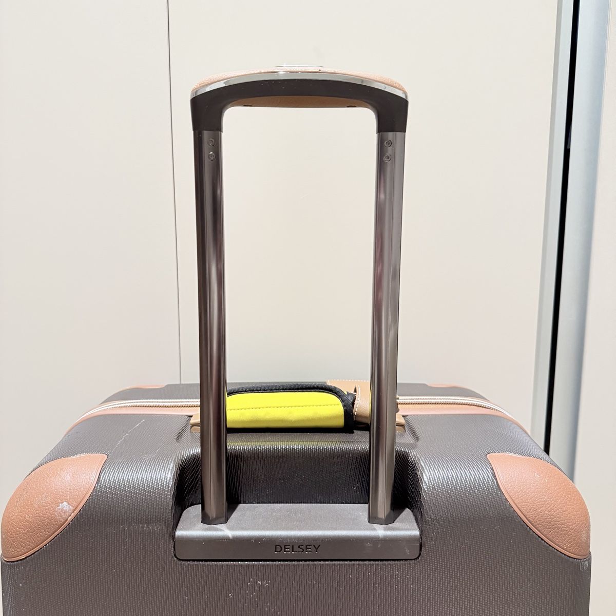 Delsey Valigie: Delsey Paris check-in luggage – Usato da Lausanne venduto da its_zl9h 7