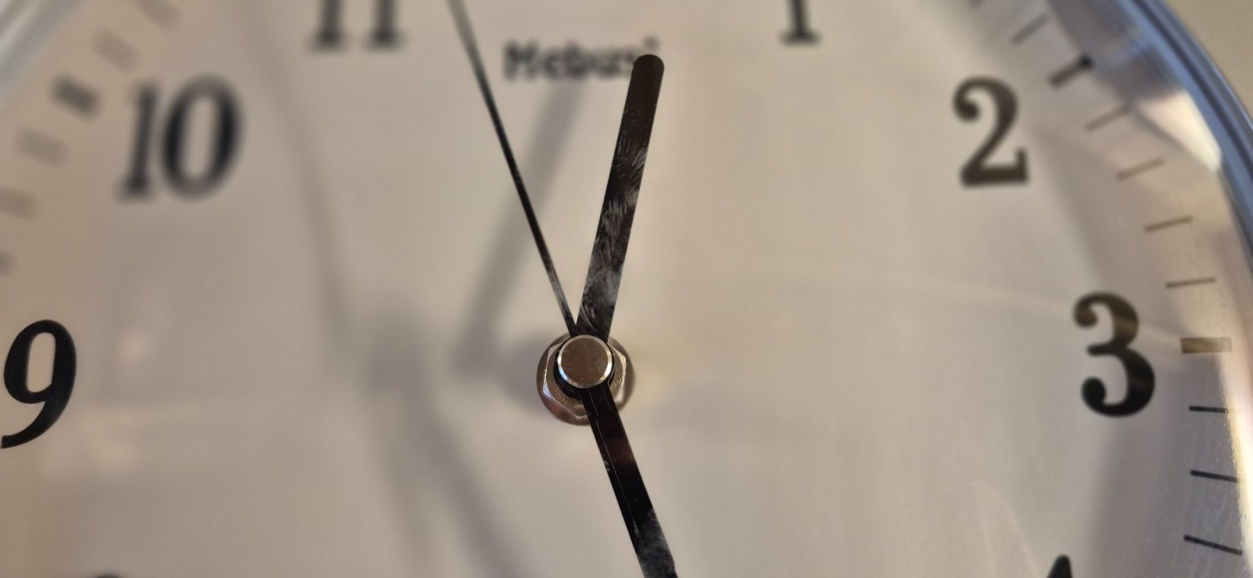 Uhren: Mebus Wanduhr – Gebraucht aus Eggersriet von Fredb 4