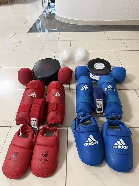 Protections: Karate Ausrüstung – D'occasion à Züberwangen par sar_bx6z