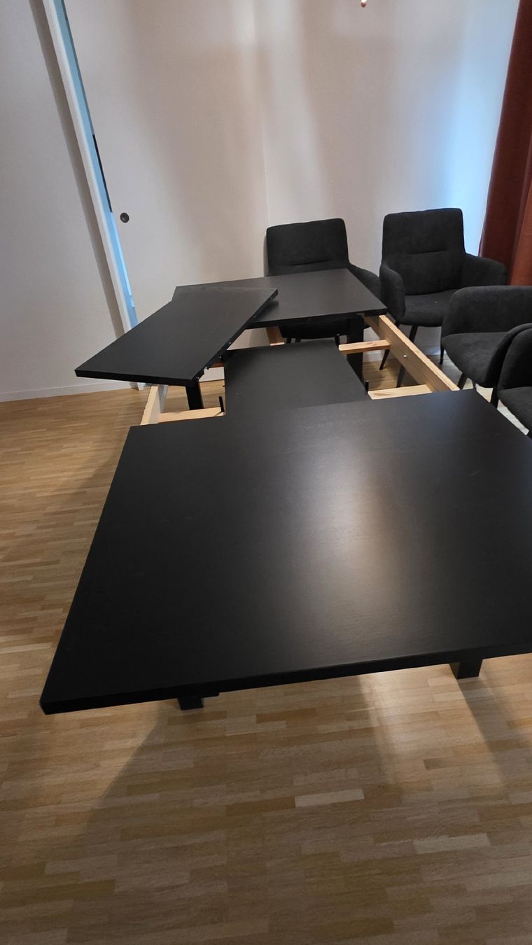 Ikea Tavoli: Esstisch schwarz Ausziehbar – Nuovo (secondo la descrizione) da Wangen b. Olten venduto da Benjamin_Samuel 2