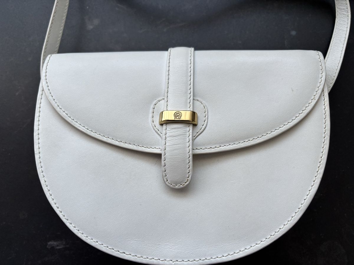 Borse da donna: AIGNER  LEDERTASCHE  weiss  – Usato da Buonas venduto da eluthi48 5