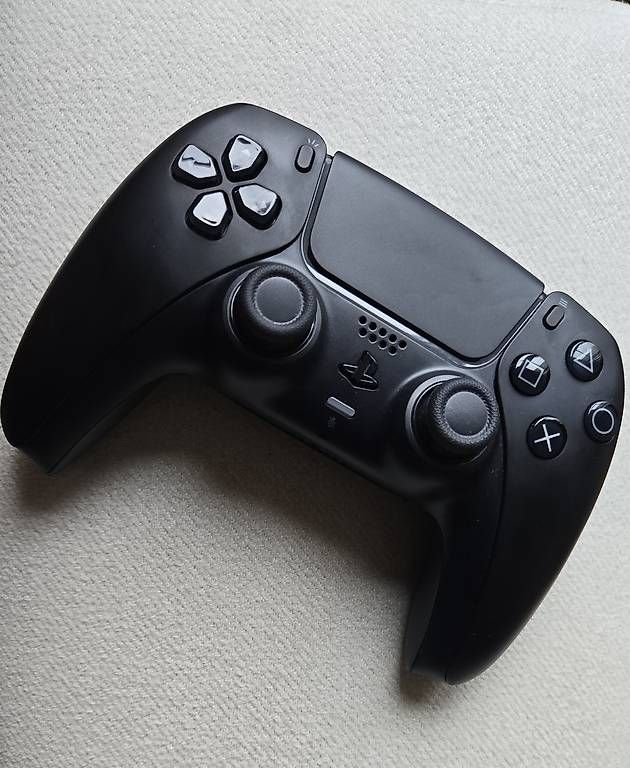 Sony Controller: Dualsense PS5 Controller Midnight Black – Usato da Basel venduto da fis_dana