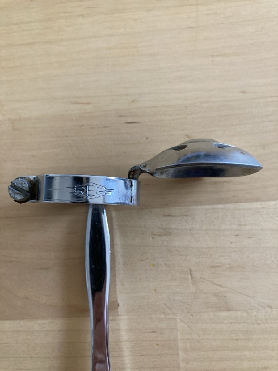 Pezzi di ricambio: Pumpenhalter Vintage – Usato da Zürich venduto da strada8 2