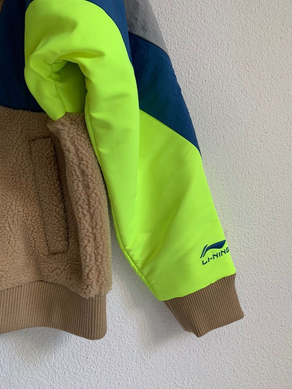 Vestes: LI-NING - Designer Teddyjacke L – Neuf (Voir description) à Zürich par Diazaio 2