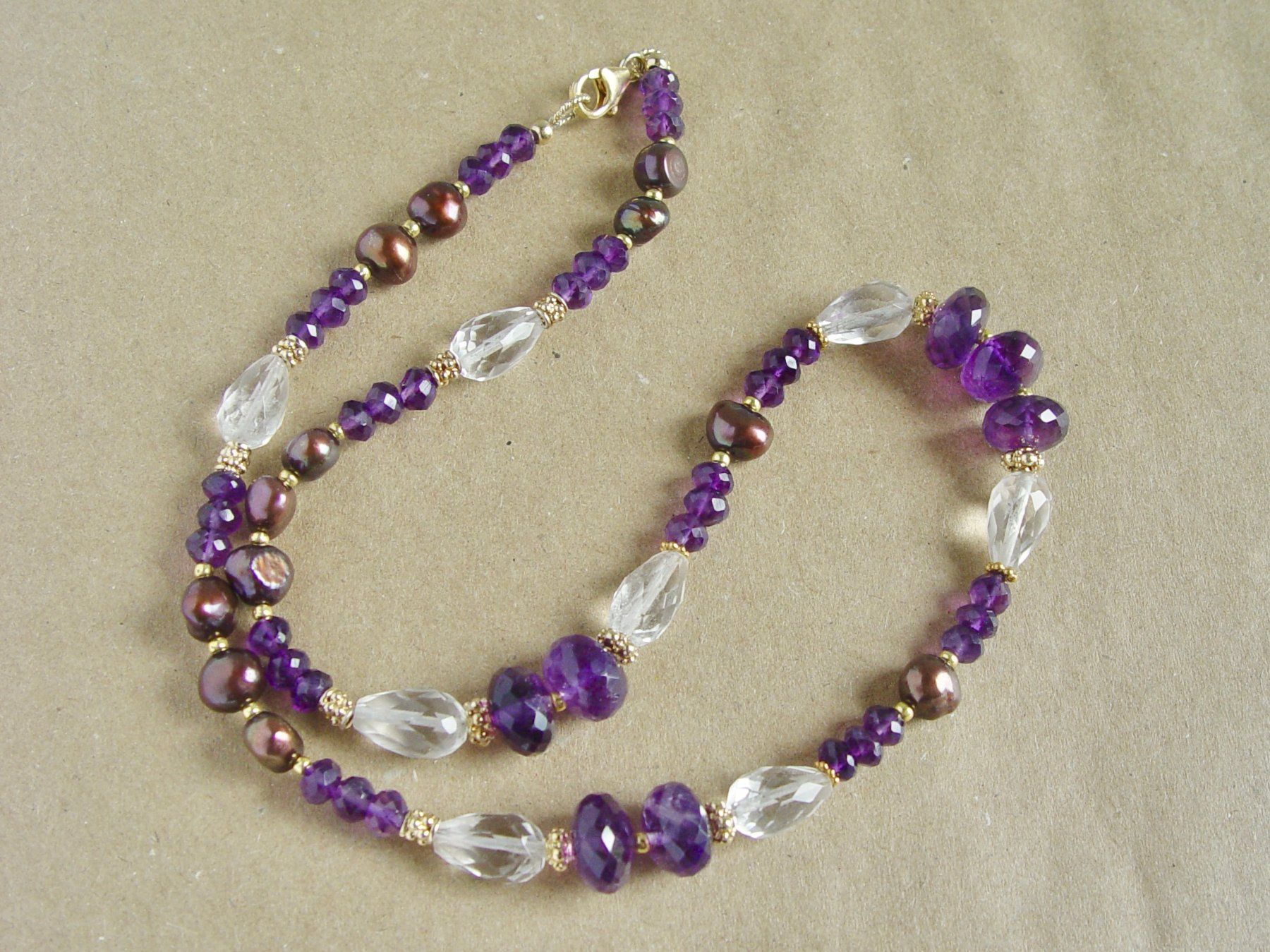 Olga Ribler Catenine: Collier Amethyst, Perlen, Bergkristall, Silber vergoldet – Usato da Henggart venduto da gernli 4