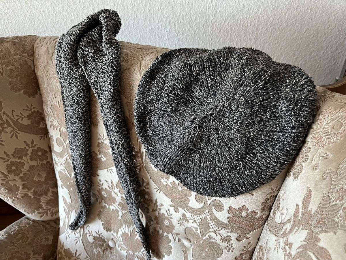 Copricapi, berretti & cappellini: Beret und Schal aus Seidentweed – Nuovo (secondo la descrizione) da Zürich venduto da fritz-werk 3