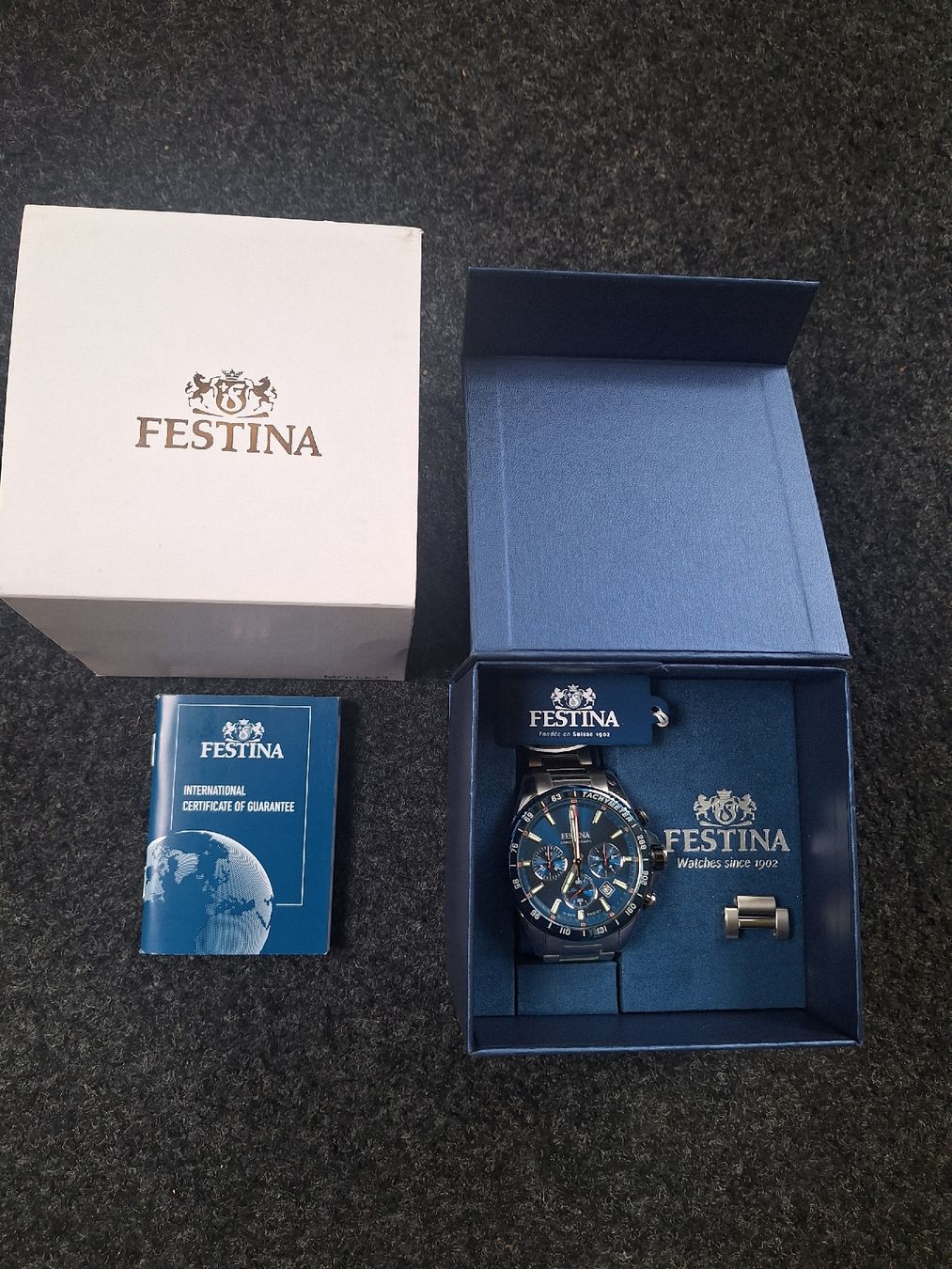 Festina Orologi: SCHÖNE FESTINA CHRONO UHR, NEU – Nuovo e nell'imballaggio originale da Niederwangen BE venduto da pfiff02