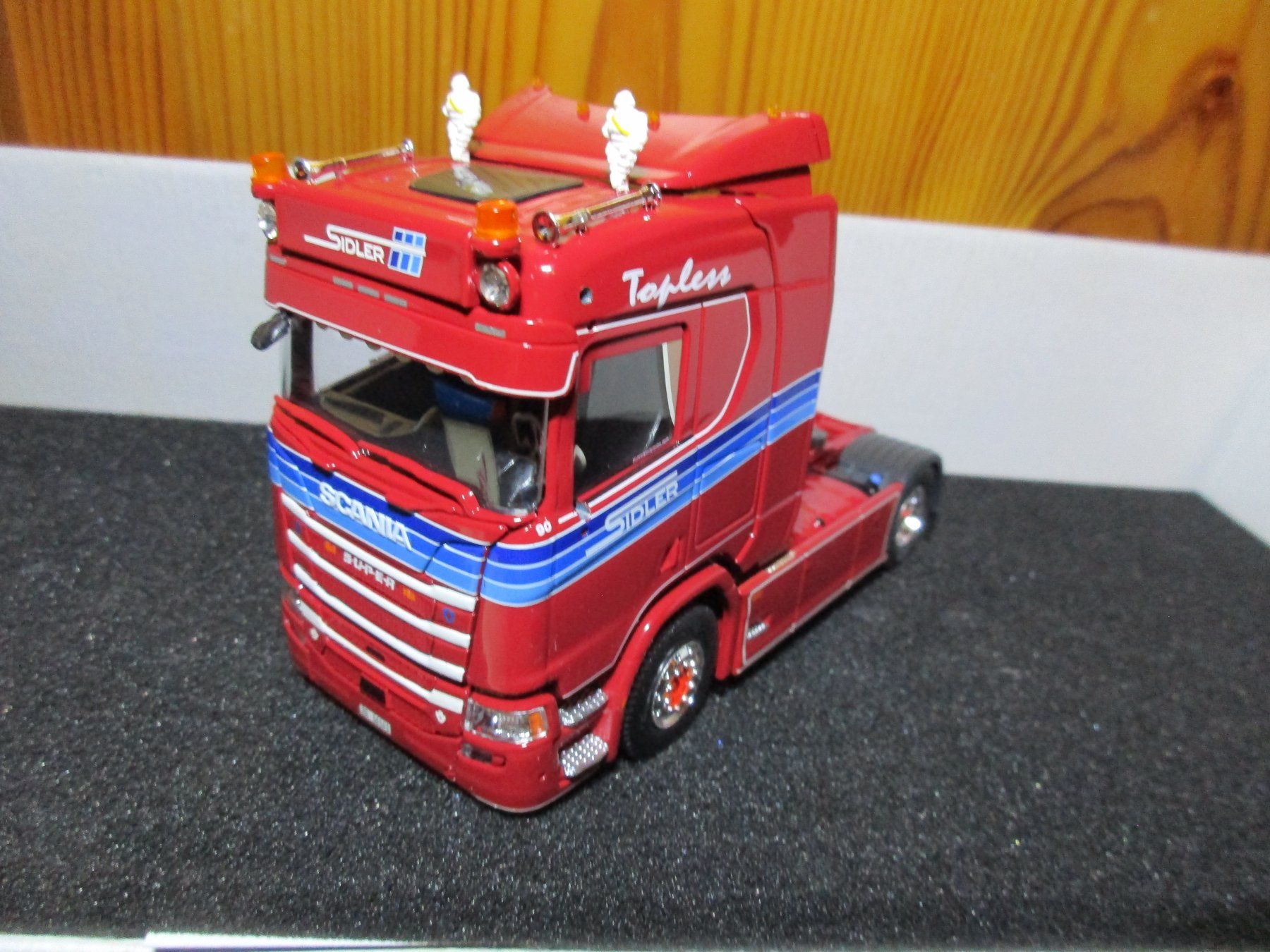 Tekno Kit di modellismo & Modellini statici: Tekno  1:50  Scania  Sidler Transport Cham – Nuovo e nell'imballaggio originale da Ennetmoos venduto da Truckdiver 2