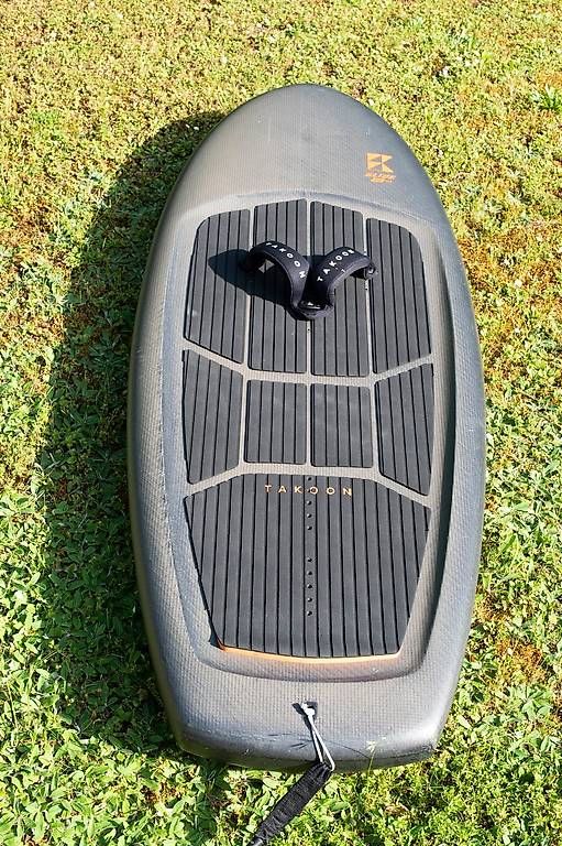 Surfboards & Schwimmbrette: planche de Wing Takoon Glide V2 en carbonne (vol. 90 l.) – Gebraucht aus BELLEVUE von DenisH02