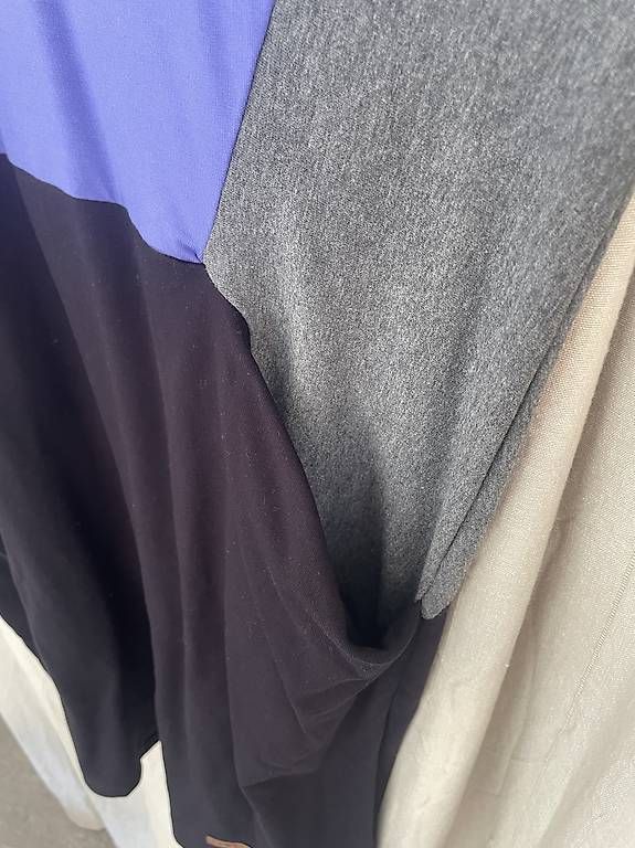 Robes: Sweatkleid – D'occasion à Tumegl/Tomils par tiger358 1