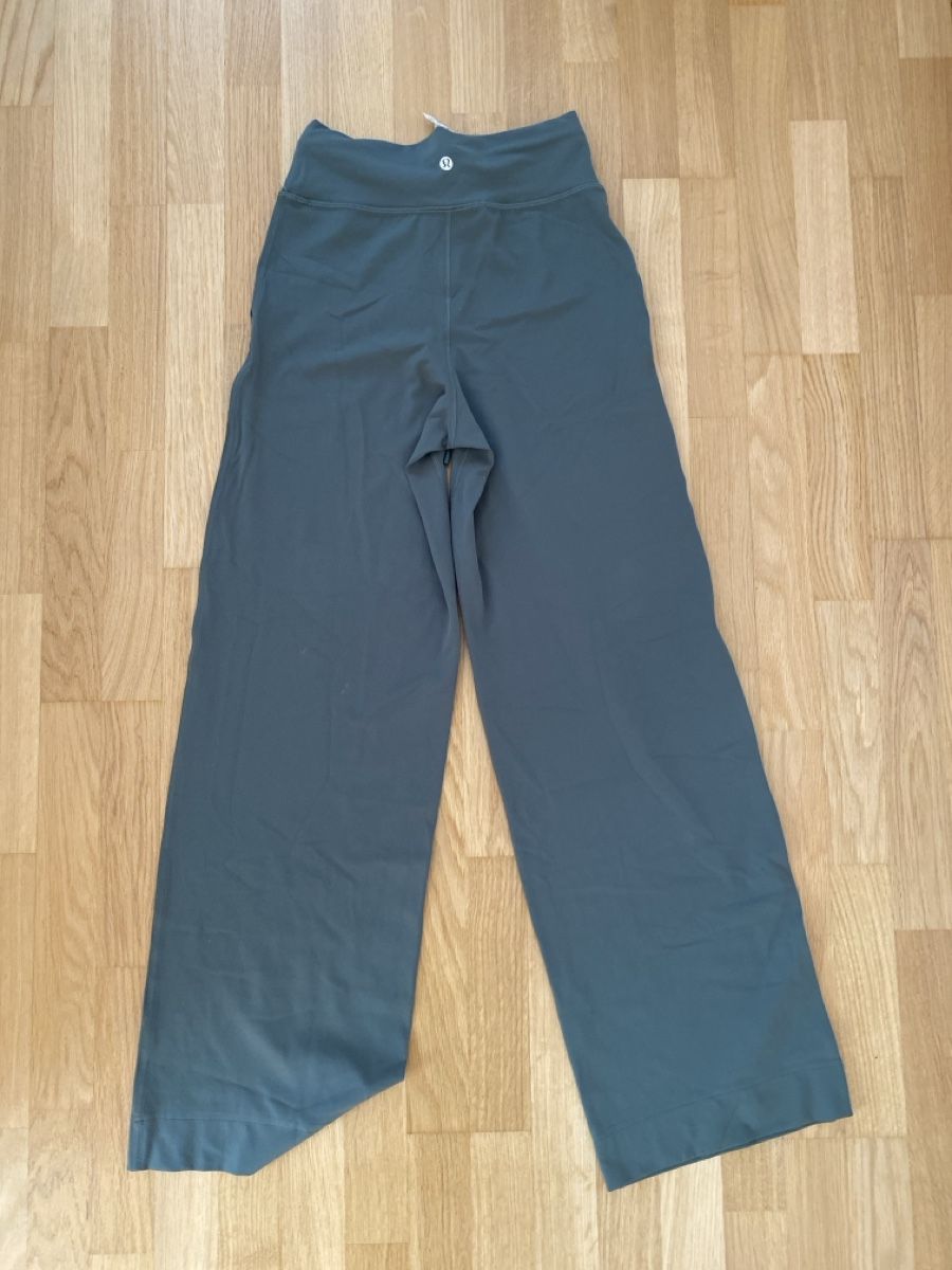 Lululemon Hosen: Lululemon pant – Neu (gemäss Beschreibung) aus Zürich von Pab_88wm 2