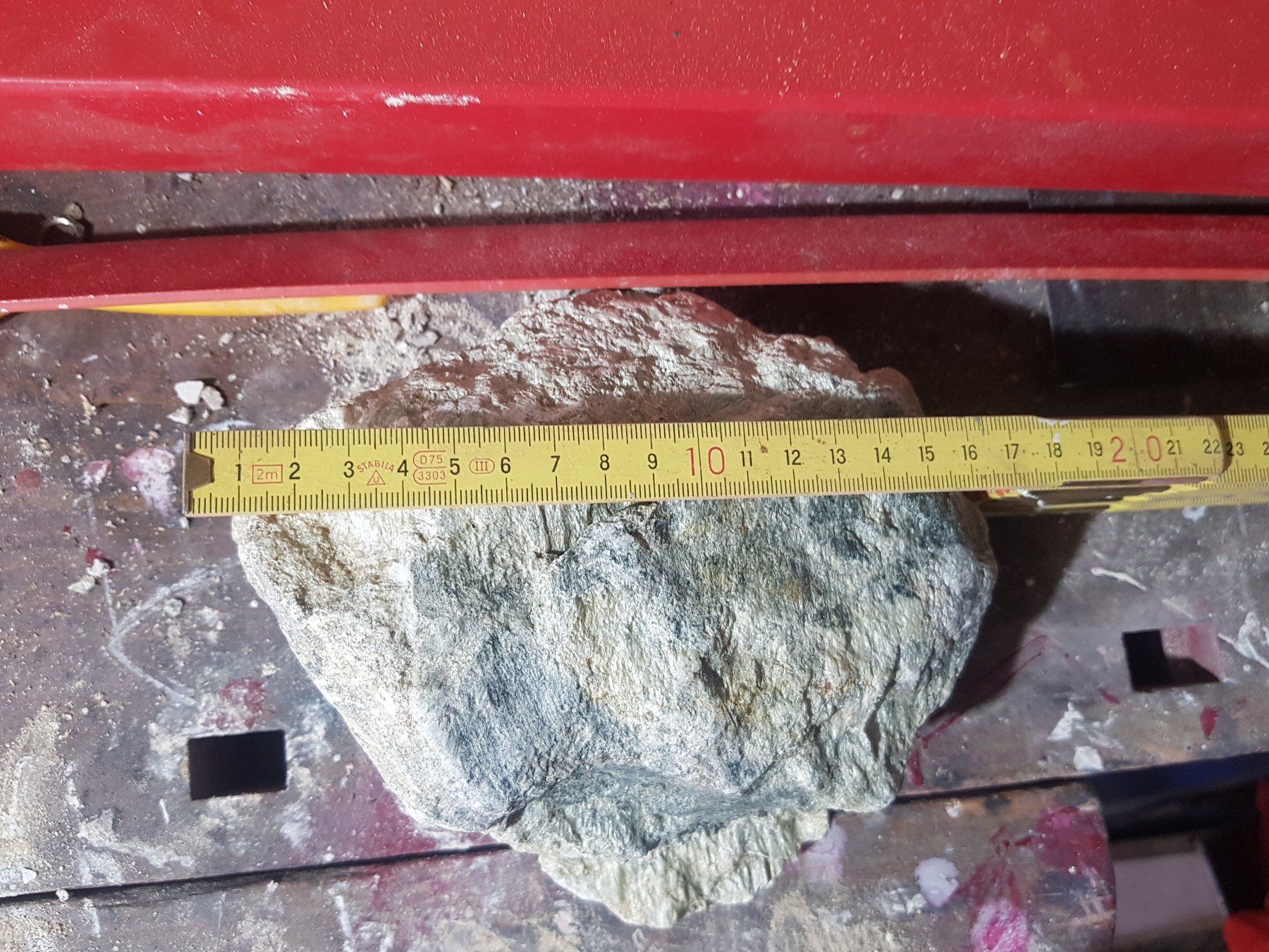 Minerali & Pietre curative: Speckstein zum fräsen, schnitzen ect. – Usato da Zürich venduto da rolnic01