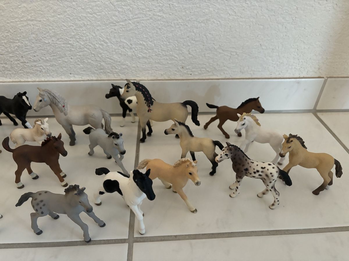 Schleich Figurines: Grosse Schleich Pferde Sammlung – D'occasion à Uetikon am See par Winnieclaudia 3