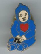 Baby mit Herz, Pin