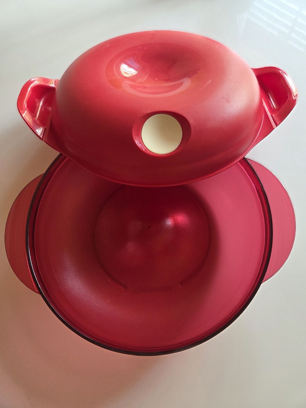 Tupperware Recipients et similaires: Mikrowellen Tupperware 0.7L – D'occasion à Rümlang par debym 1