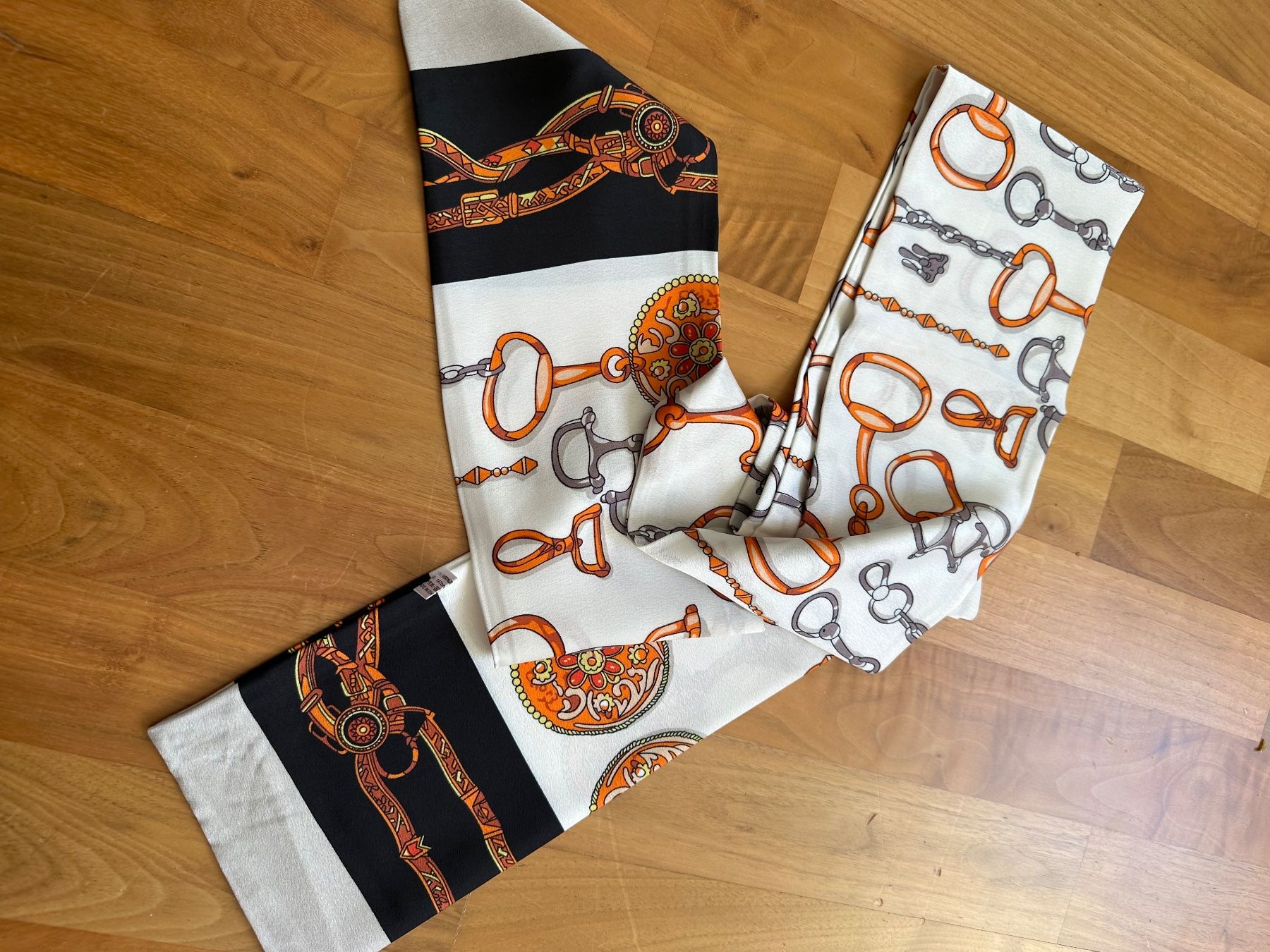 Foulard & Sciarpe: Lässiges Twilly – Nuovo e nell'imballaggio originale da Hittnau venduto da LuxAndMore 1