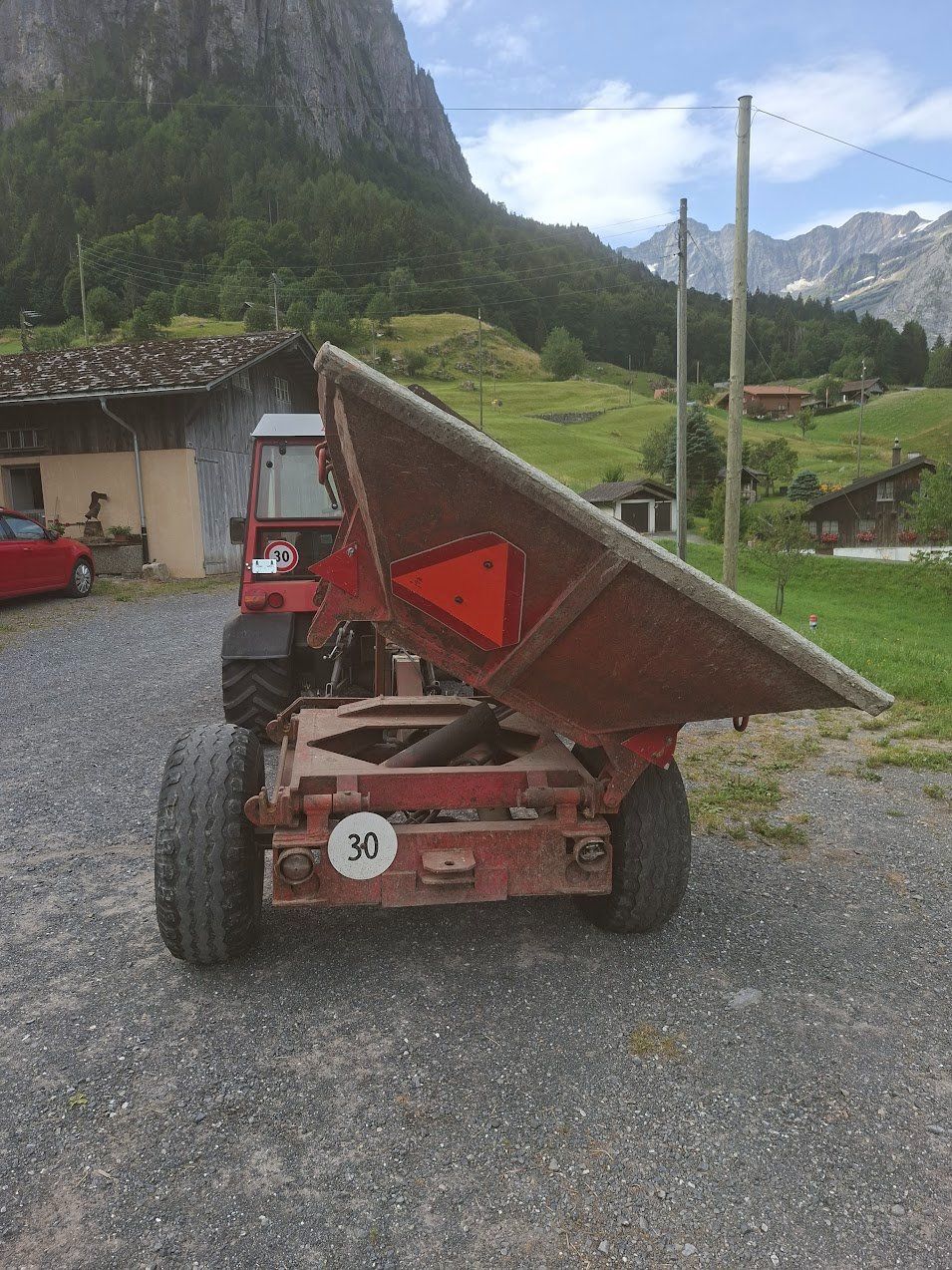 Kipper: Hydraulischer 3 Seiten Muldenkipper – Gebraucht aus Innertkirchen von Korak 5