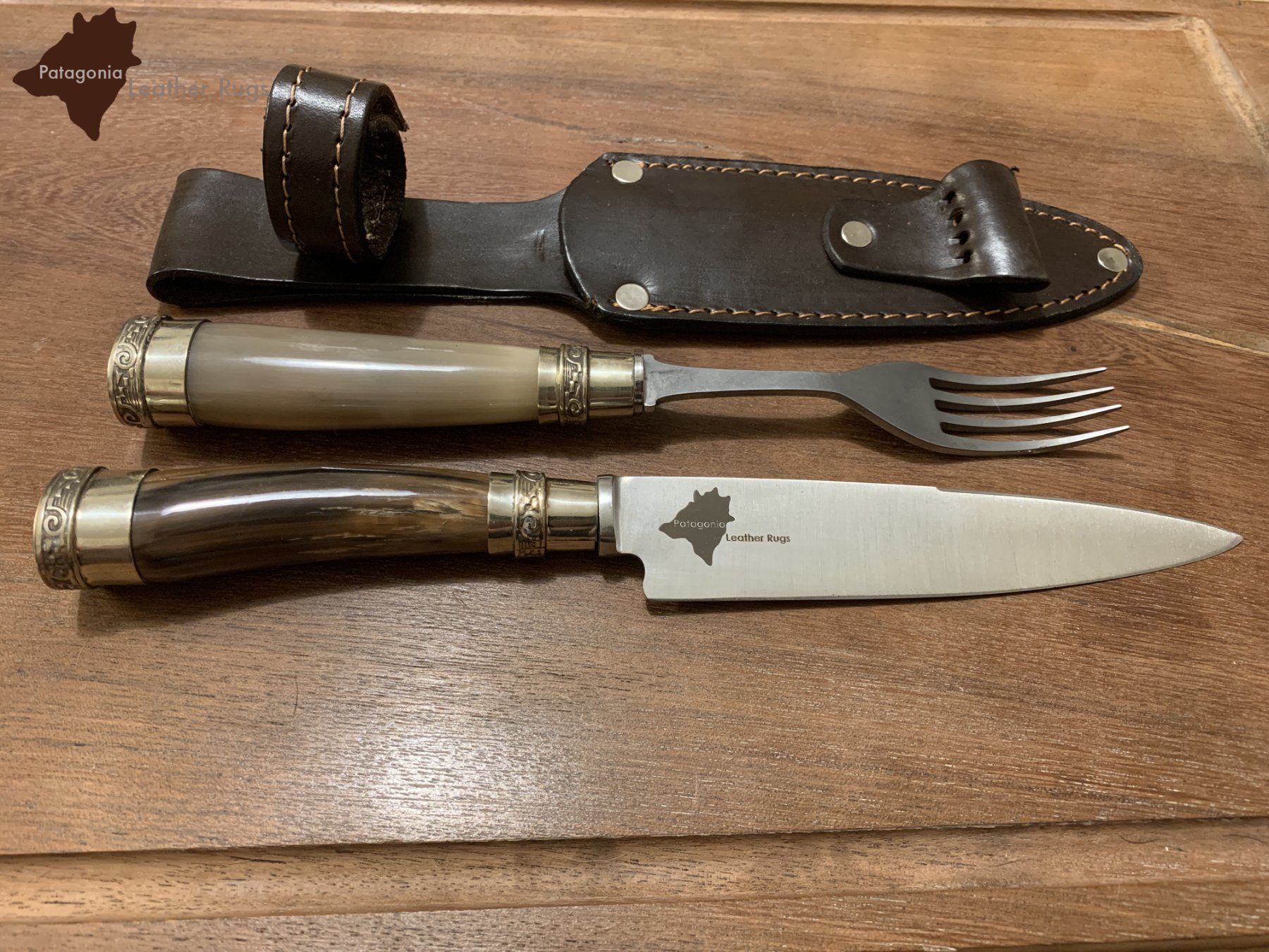 Set di posate: Picknick-Messer- und Gabel-Set mit Kuhhorn-Griffen – Nuovo e nell'imballaggio originale da Arbedo venduto da patagonialeatherrugs 3