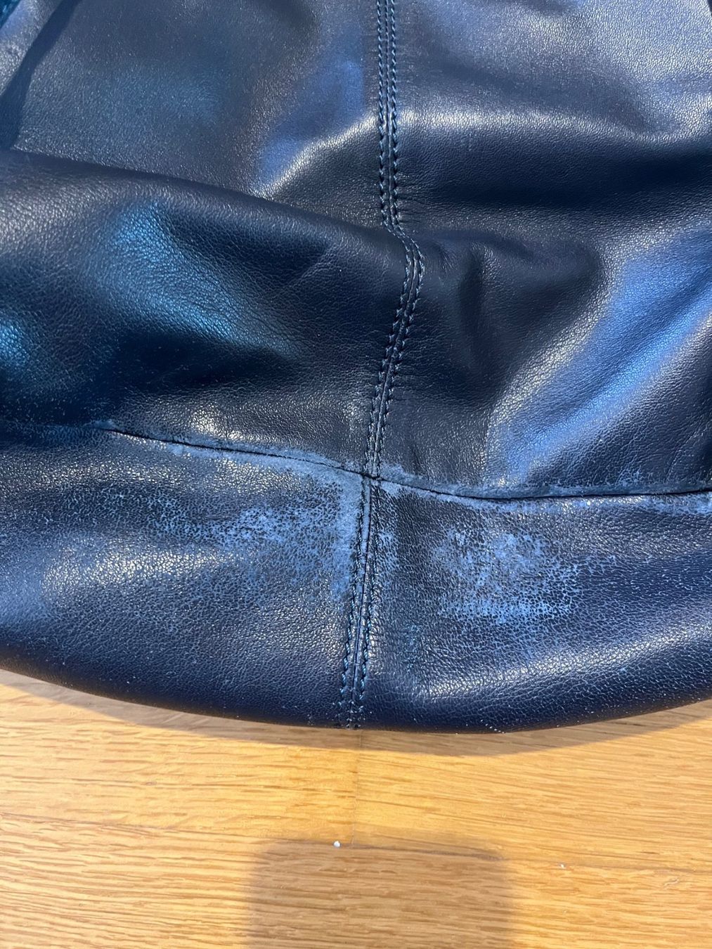 Liebeskind Zaini: LIEBESKIND Rücksack Leder – Usato da Luzern venduto da Aleoschli 3