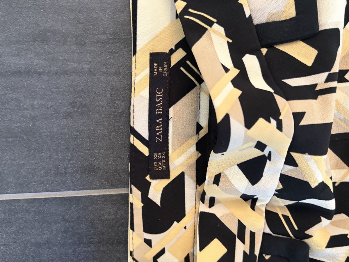 Zara Pantaloni: Hose Zara Basic gemustert Grösse XS – Nuovo (secondo la descrizione) da Büsserach venduto da SalebyGianni 1