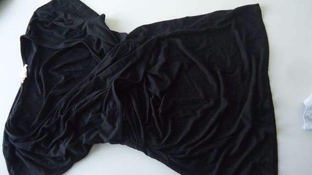 Lotti di vestiti: Damen Umstands-Oberteile 4er Set Grösse 36/38 – Usato da Ergisch venduto da Haemmerli59 5