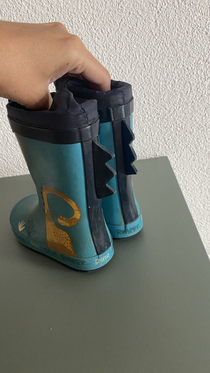 Chaussures garçon: Gummistiefel Gr.25 – D'occasion à Beinwil (Freiamt) par Akgeun 2
