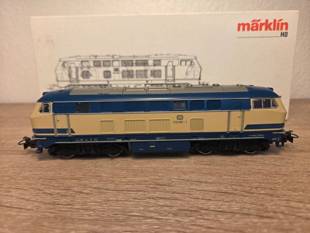 Locomotive Märklin H0 BR 216 050-5 DB - Numéro 29425 - Occasion - Digital