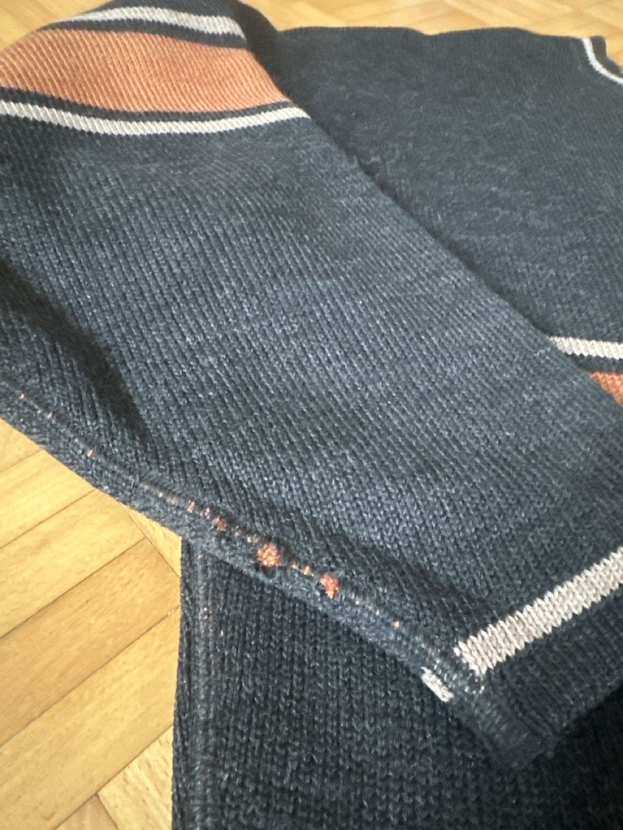 Maglioni & Felpe: Reversible Knit Sweater – Usato da Luzern venduto da s_m_6skd 4