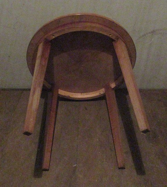 Tische: Salontisch Davidstern Tisch rund – Gebraucht aus Flums von Flumsantik 5